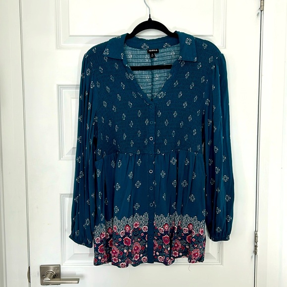 TORRID - babydoll rayon slub smocked button-front tunic top size 0X - Picture 3 of 10